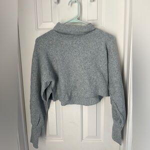 Small urban outfitters grey cropped turtleneck sweater